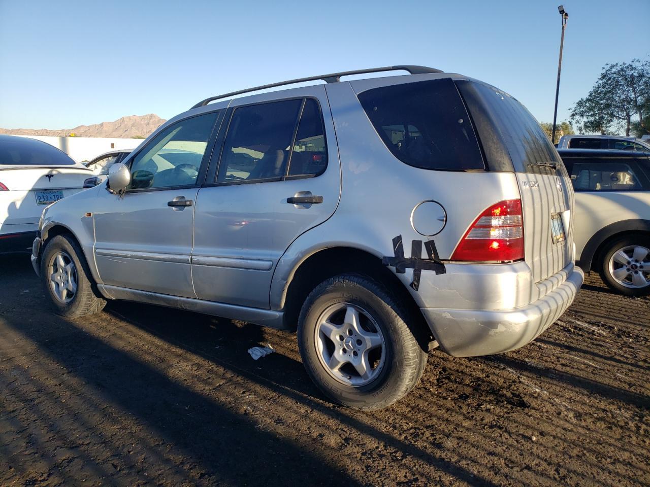 2001 Mercedes-Benz Ml 320 - Image 2