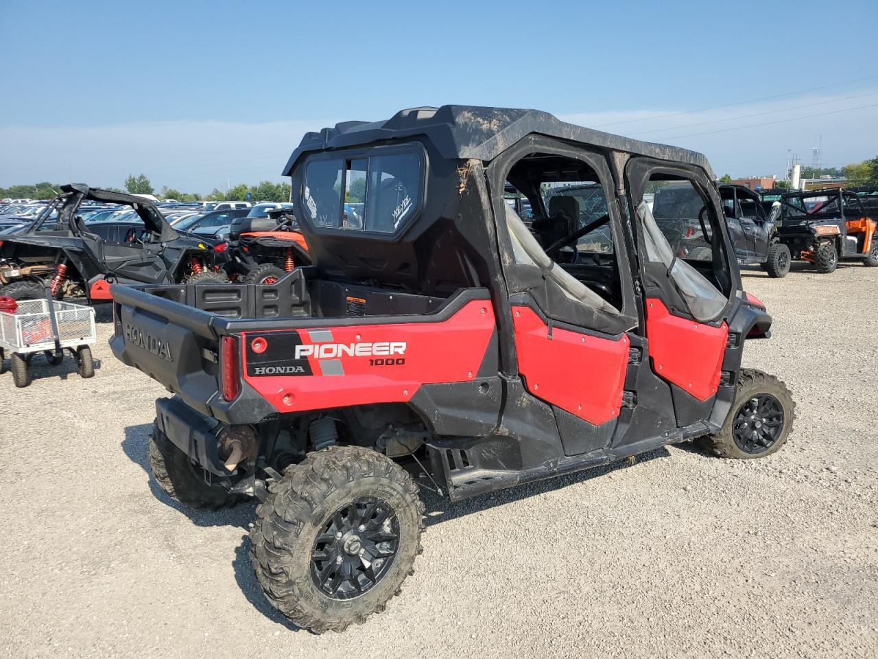 2023 Honda Sxs1000 M6D - Фото 4