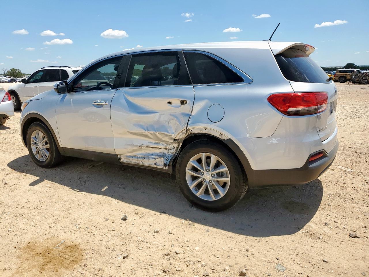 2016 Kia Sorento Lx - Фото 2