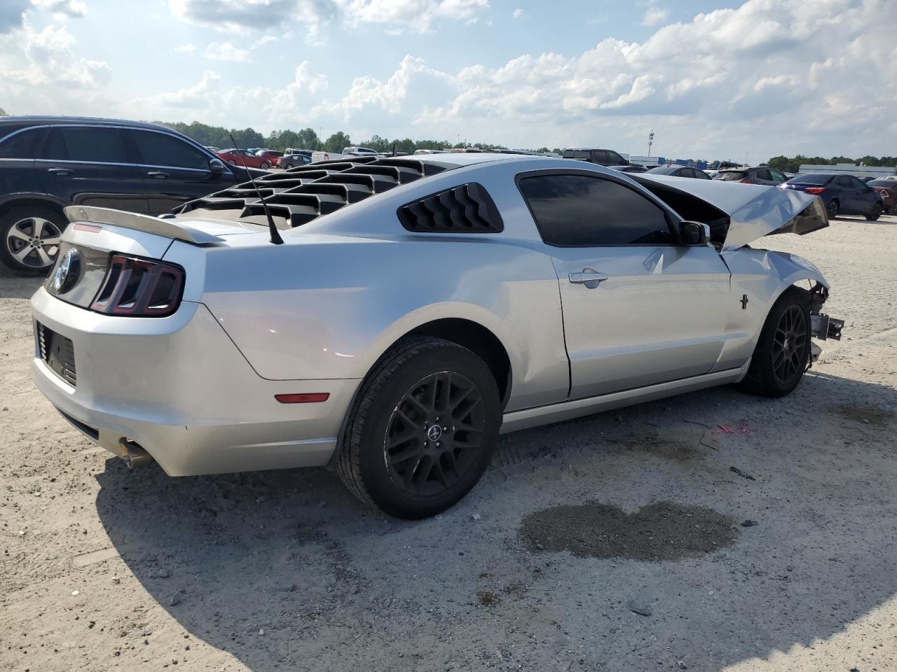 2014 Ford Mustang - Фото 3