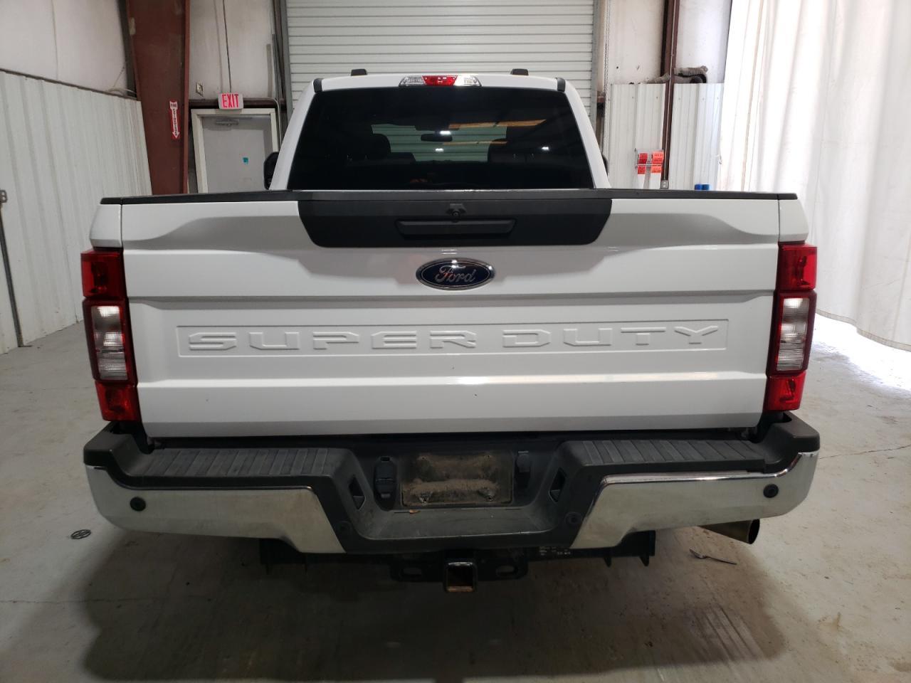 2022 Ford F250 Super Duty - Фото 6