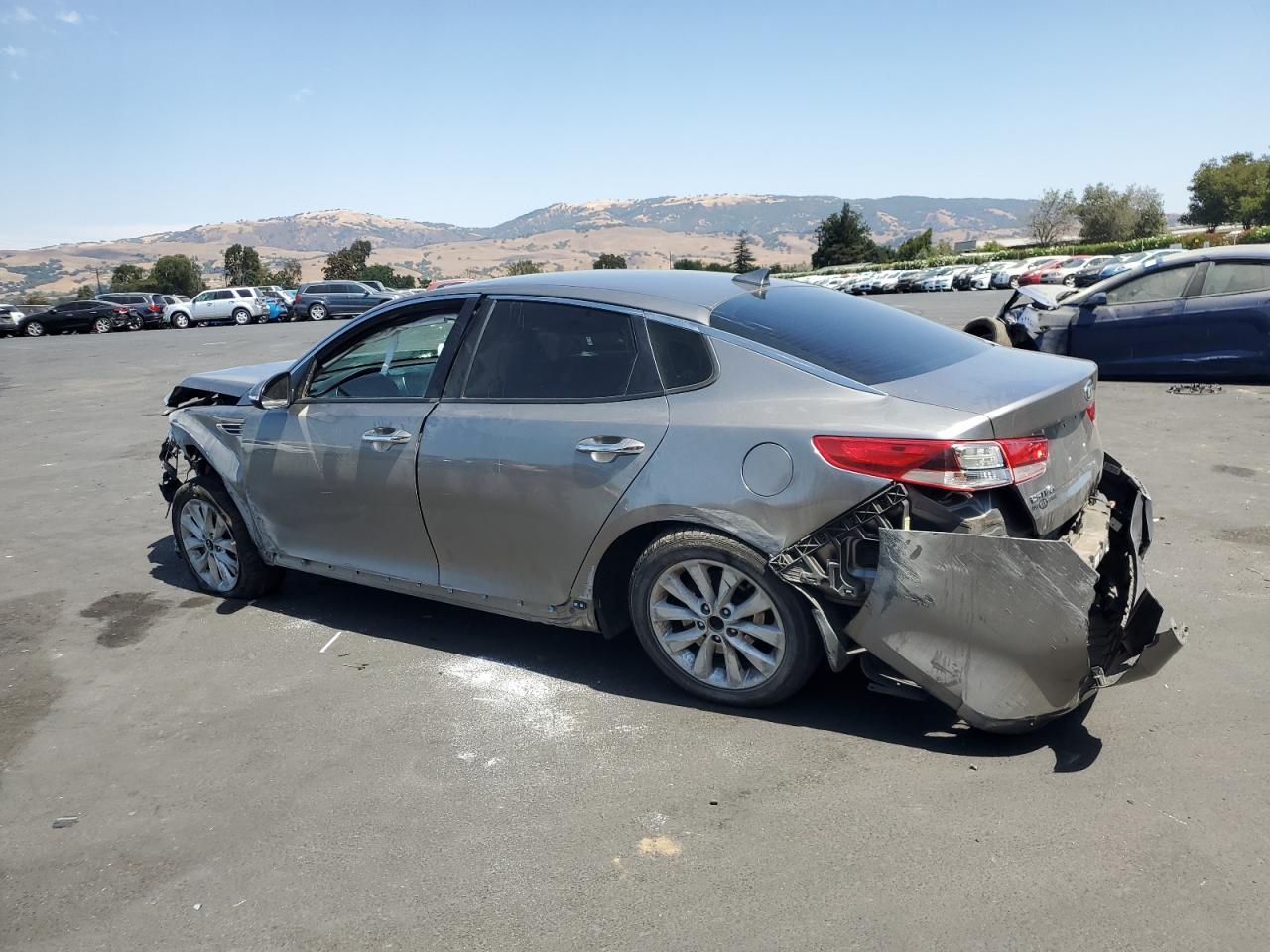 2018 Kia Optima Lx - Фото 2