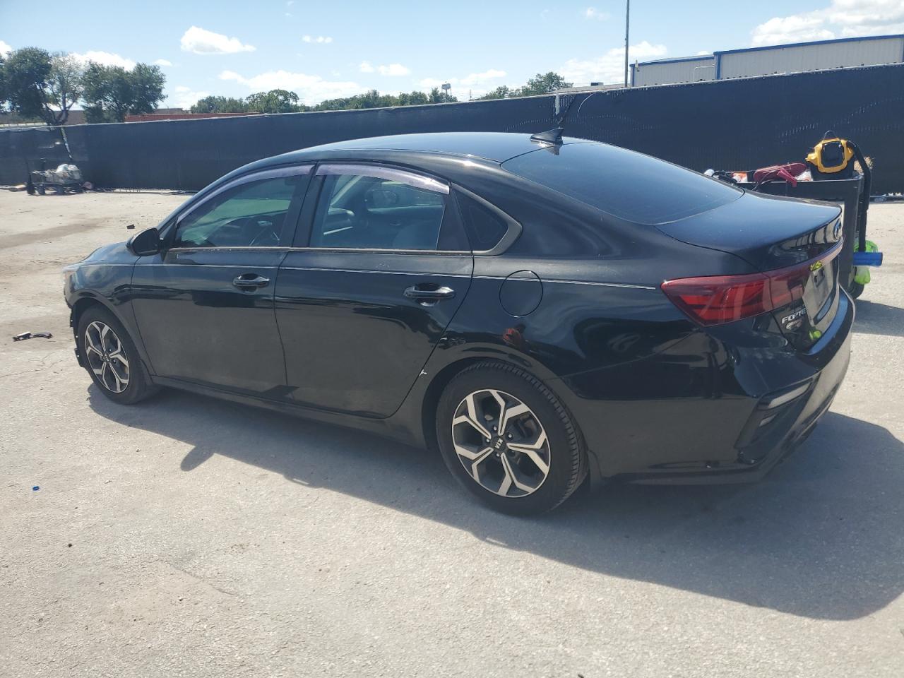 2020 Kia Forte Fe - Image 2