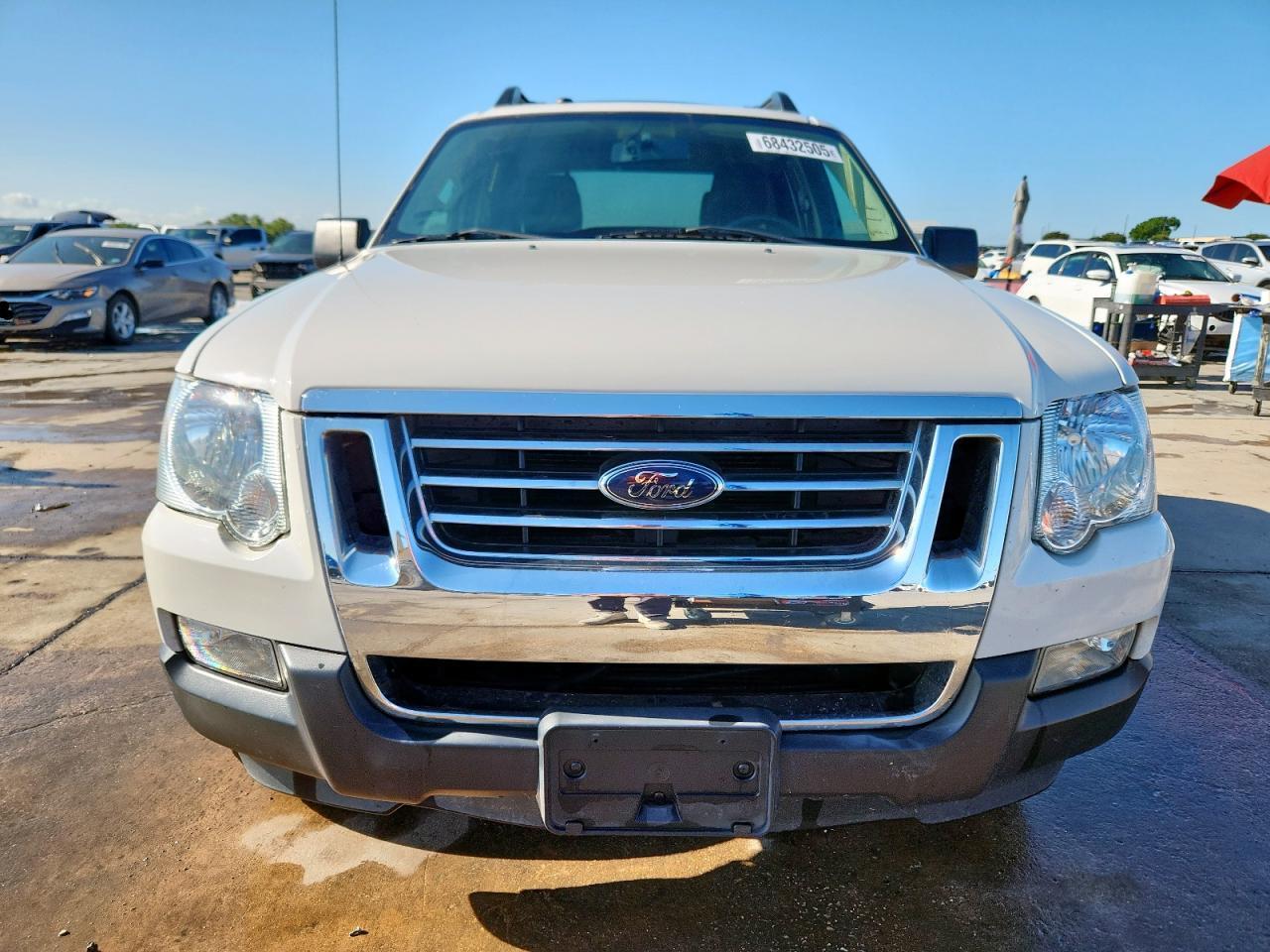 2010 Ford Explorer Sport Trac Xlt - Image 5