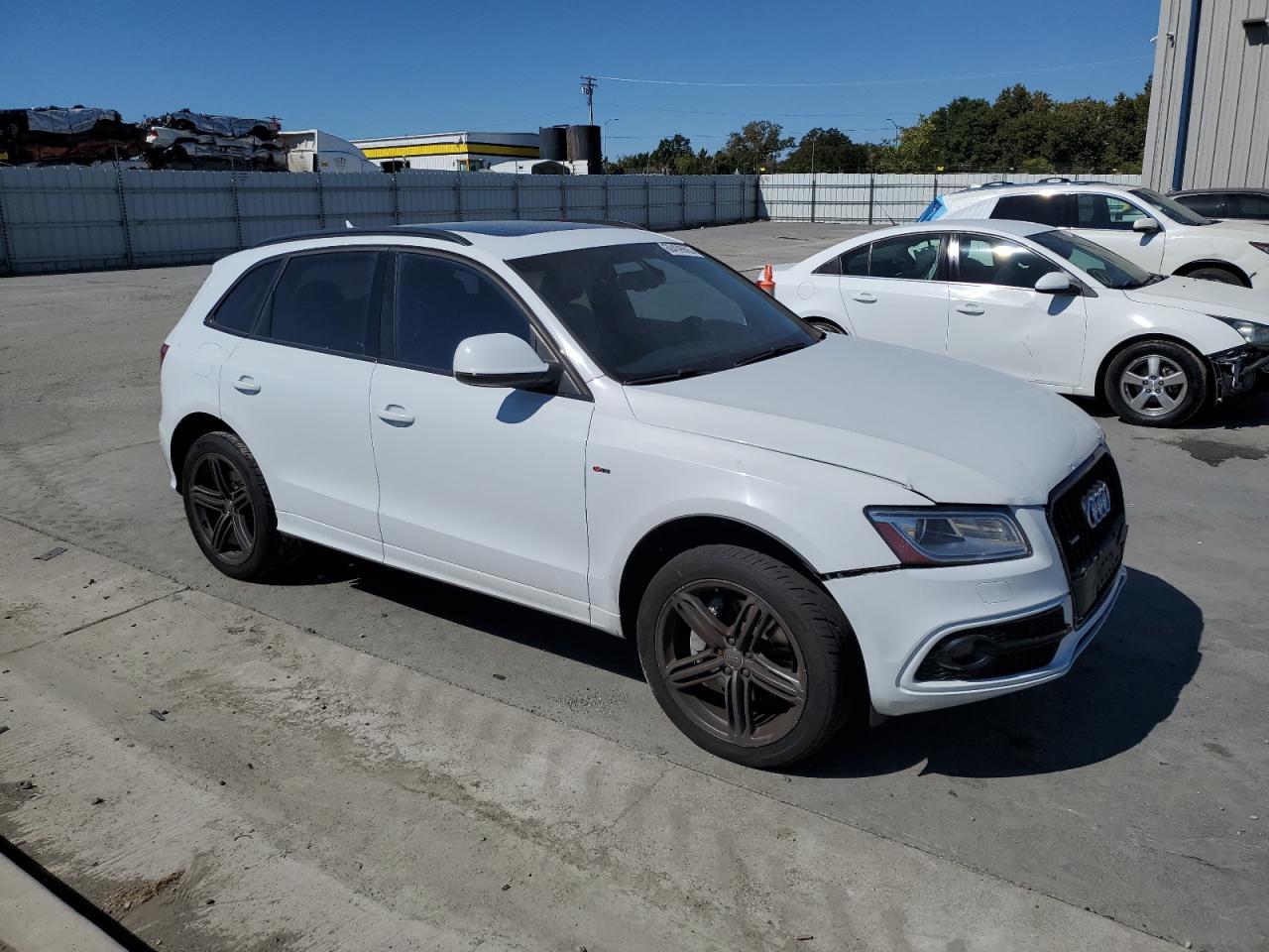 2014 Audi Q5 Premium Plus - Image 4