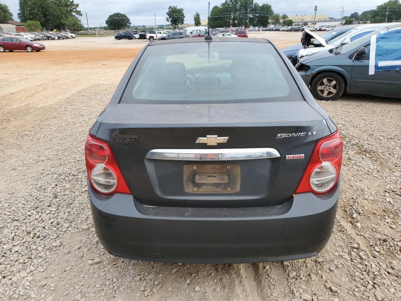 2016 Chevrolet Sonic Lt - Image 6