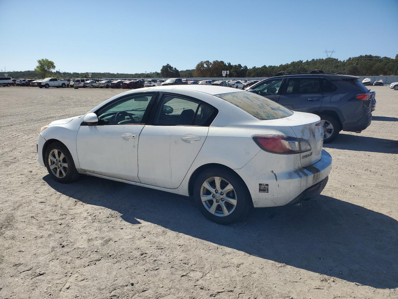 2010 Mazda 3 I - Image 2