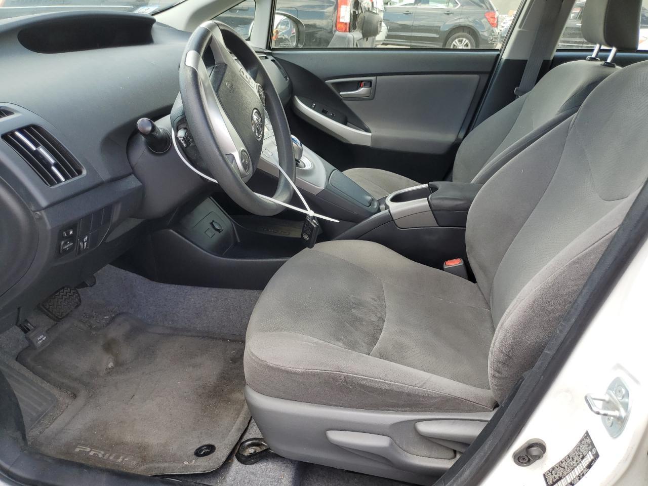 2015 Toyota Prius - Фото 7