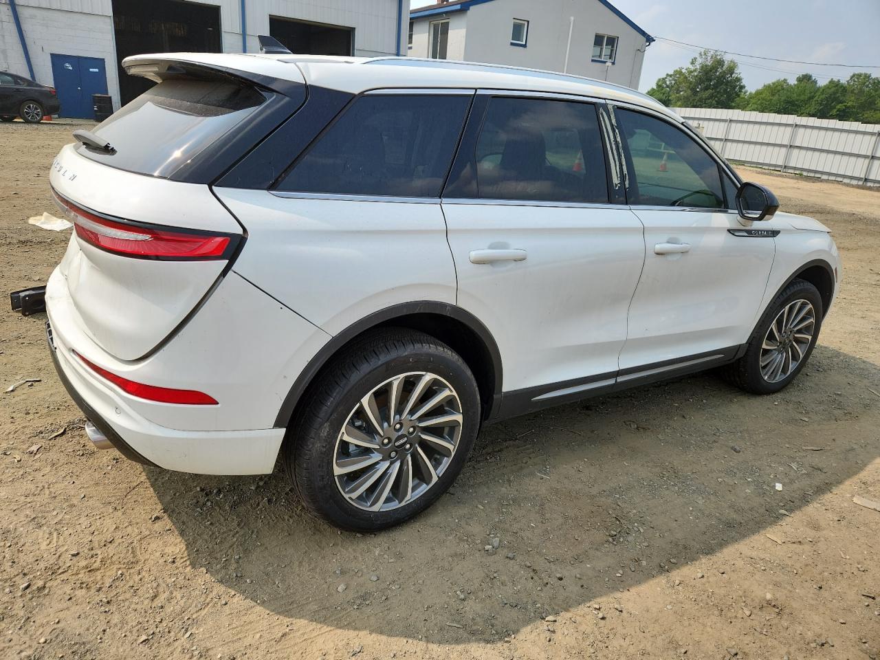 2024 Lincoln Corsair Reserve - Фото 3