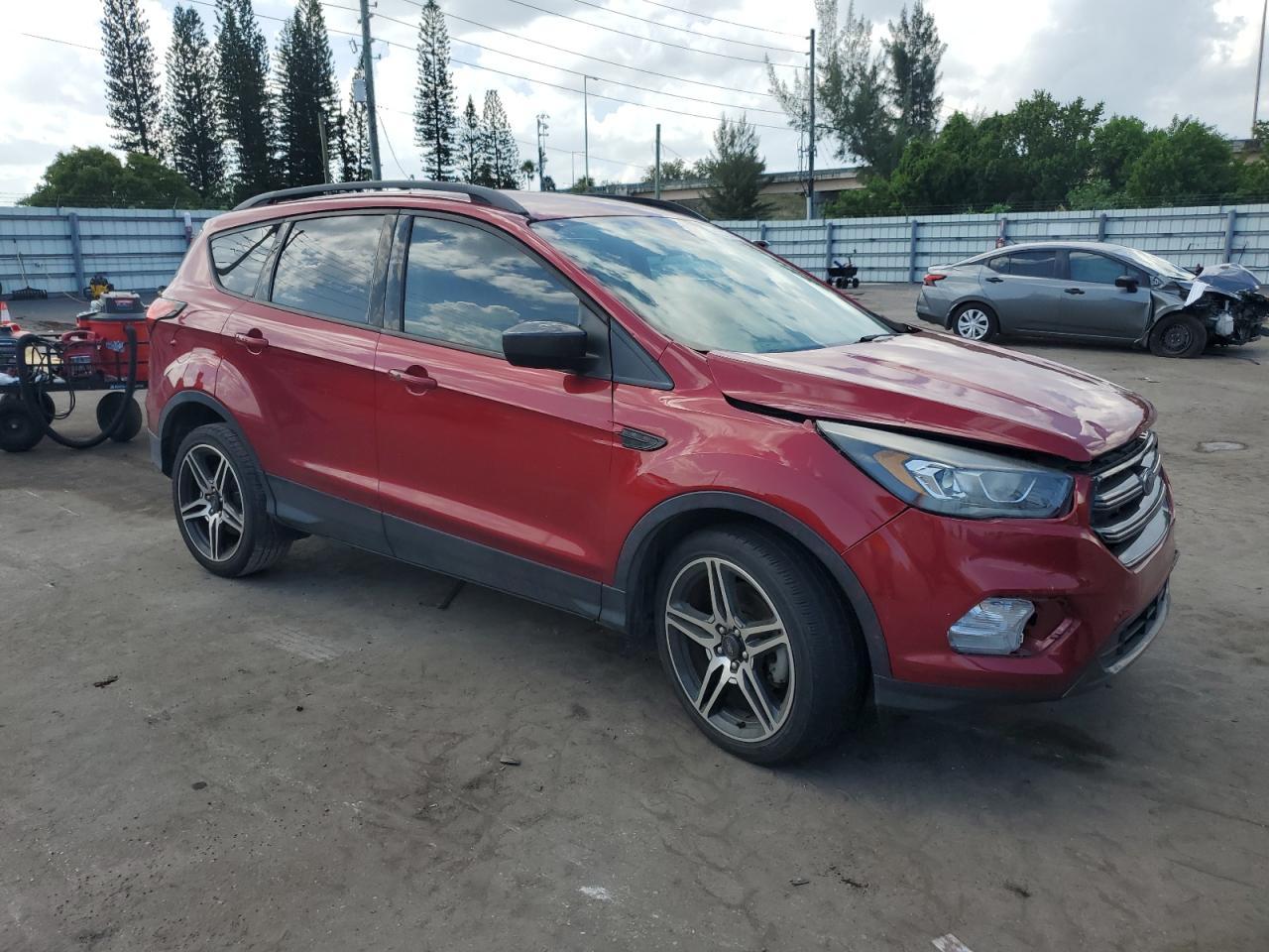 2019 Ford Escape Sel - Фото 4