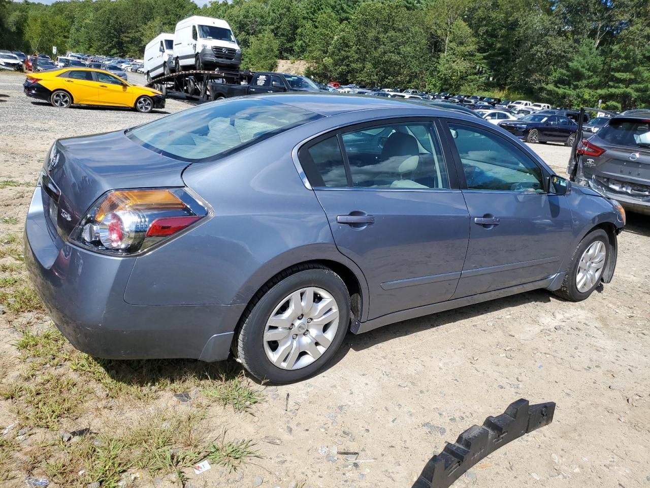 2011 Nissan Altima Base - Фото 3