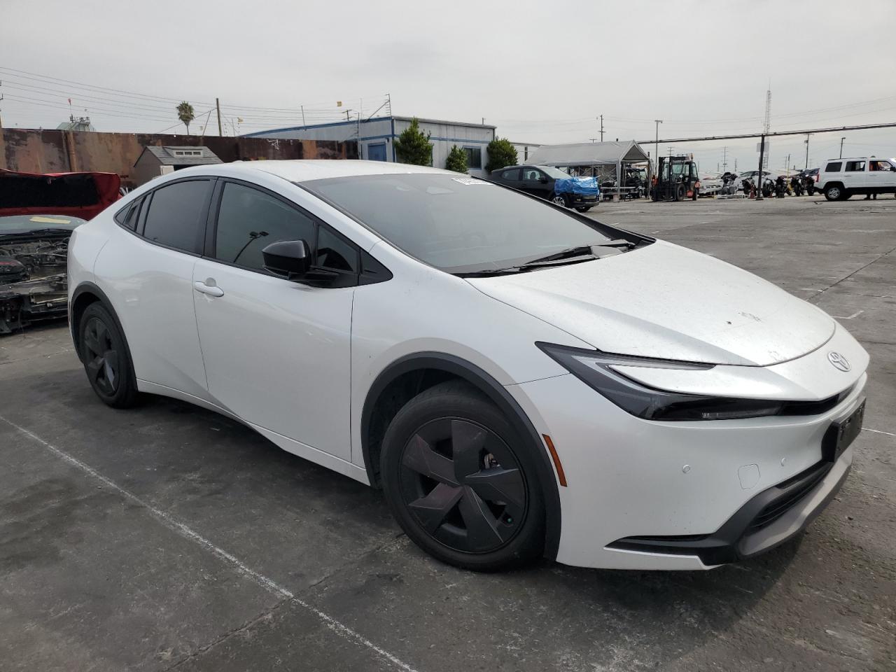 2024 Toyota Prius Le - Фото 4