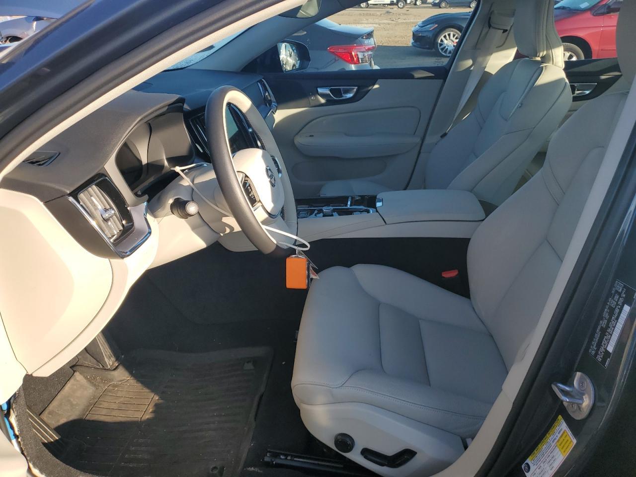 2024 Volvo S60 Core - Фото 7