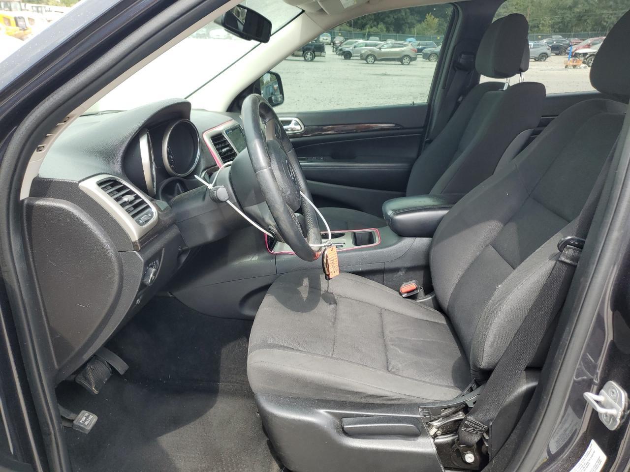 2012 Jeep Grand Cherokee Laredo - Image 7