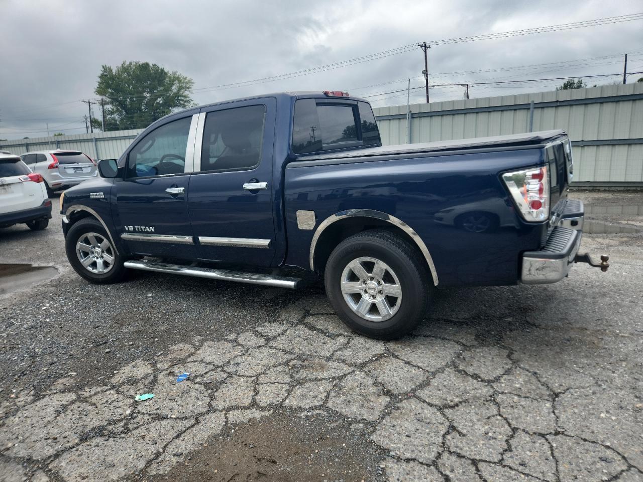 2011 Nissan Titan S - Image 2