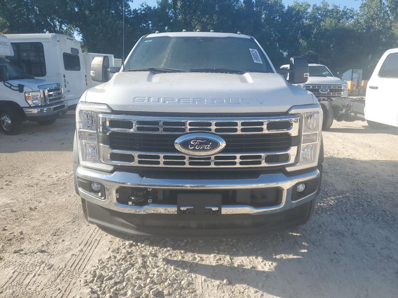 2023 Ford F550 Super Duty Super Duty - Image 5