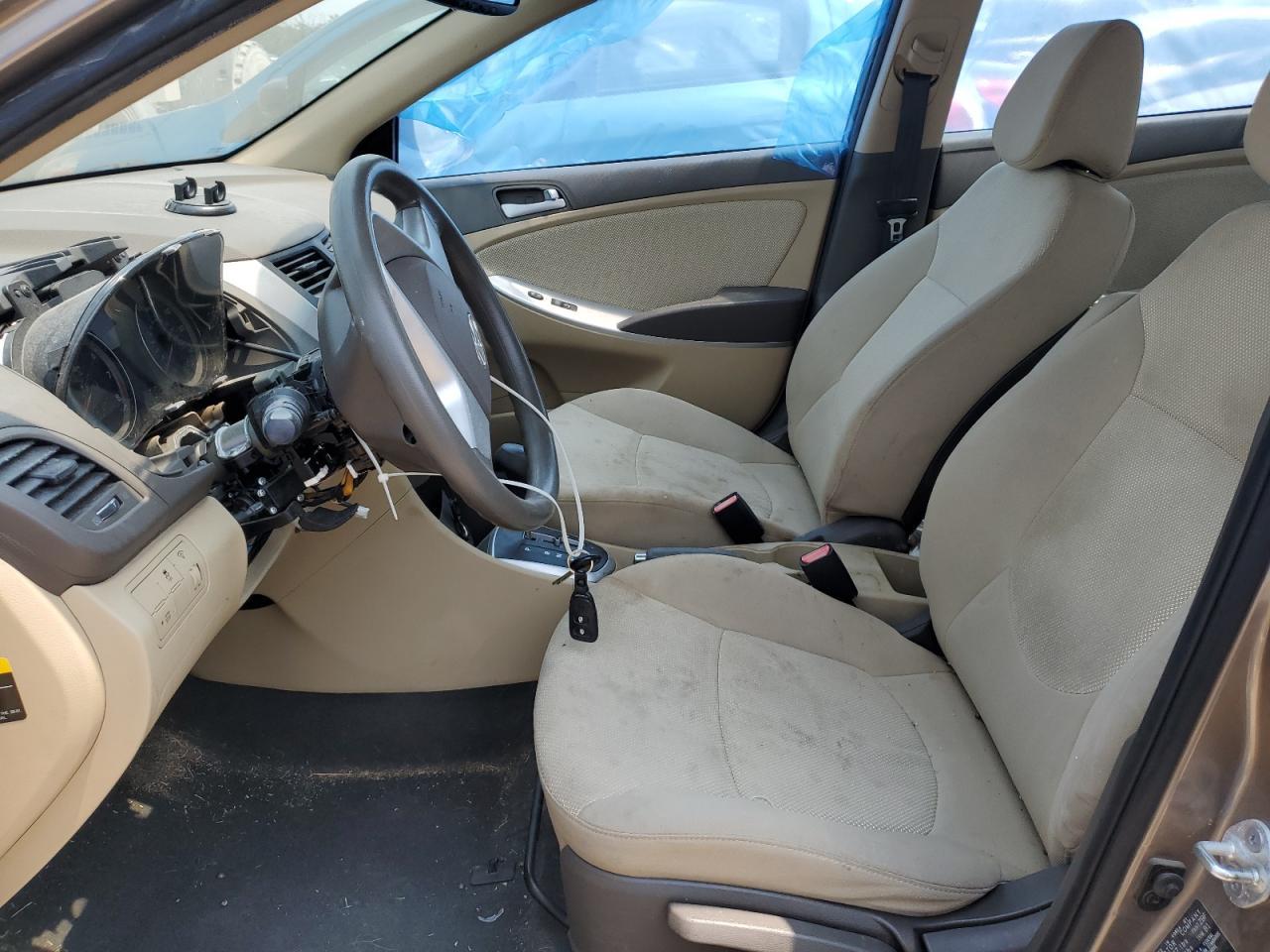 2013 Hyundai Accent Gls - Фото 7