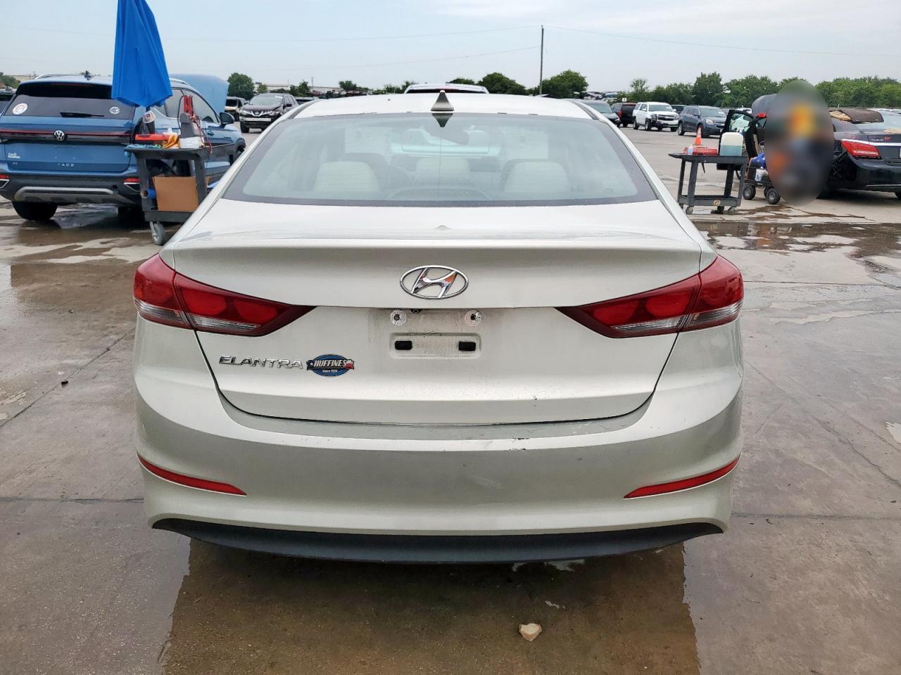2017 Hyundai Elantra Se - Фото 6