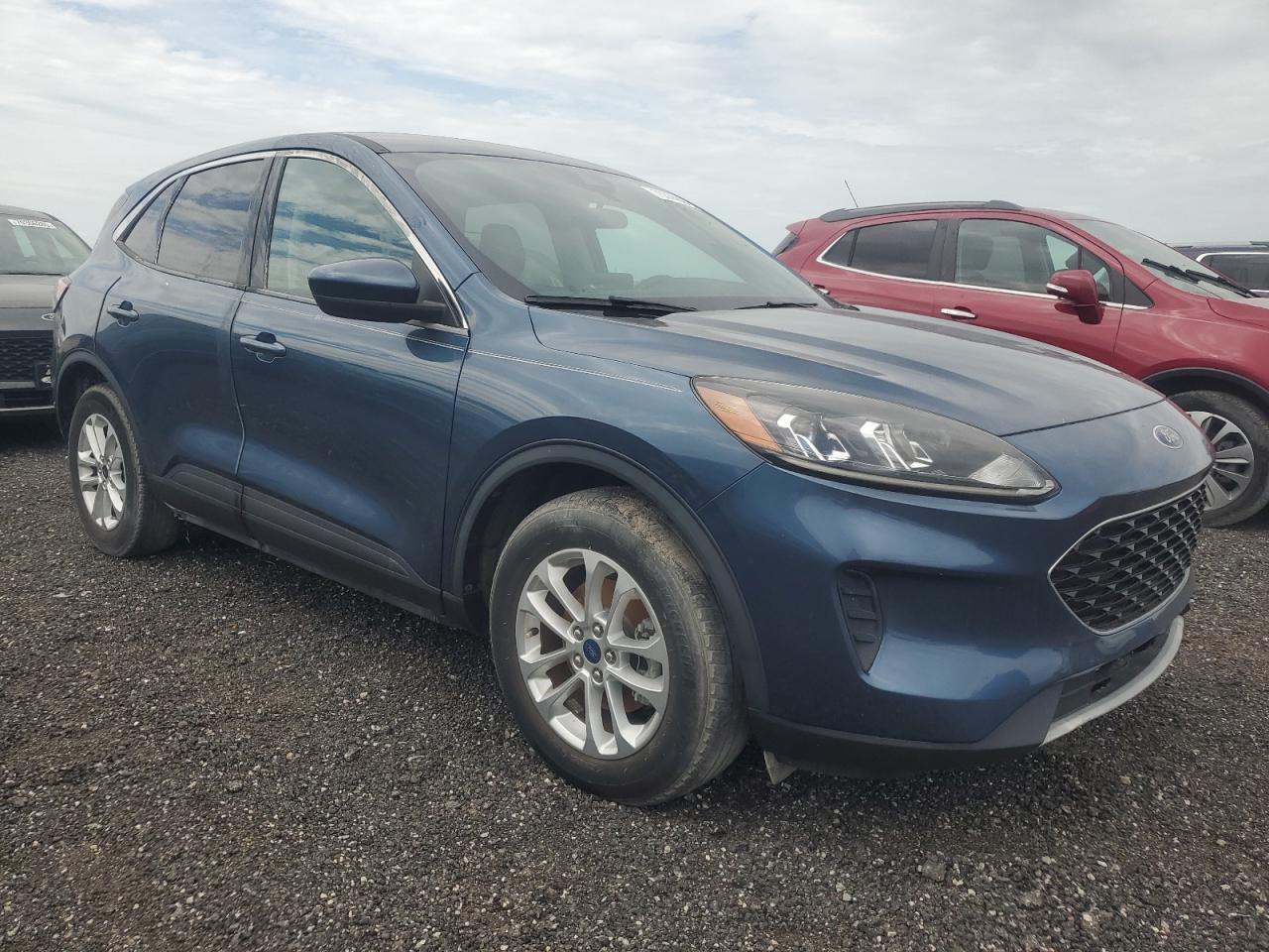 2020 Ford Escape Se - Фото 4