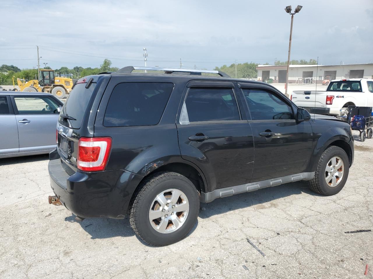 2011 Ford Escape Limited - Image 3