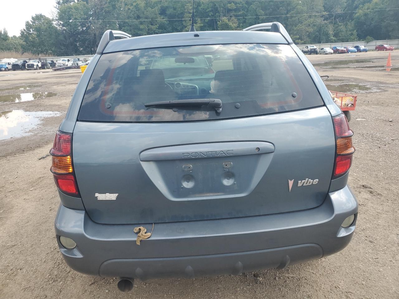 2006 Pontiac Vibe - Image 6