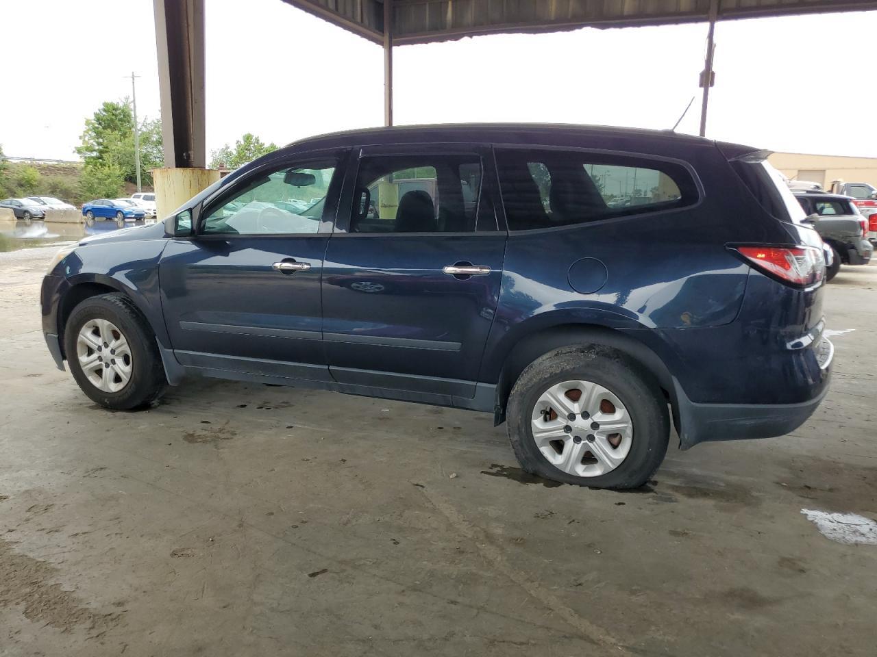 2015 Chevrolet Traverse Ls - Фото 2