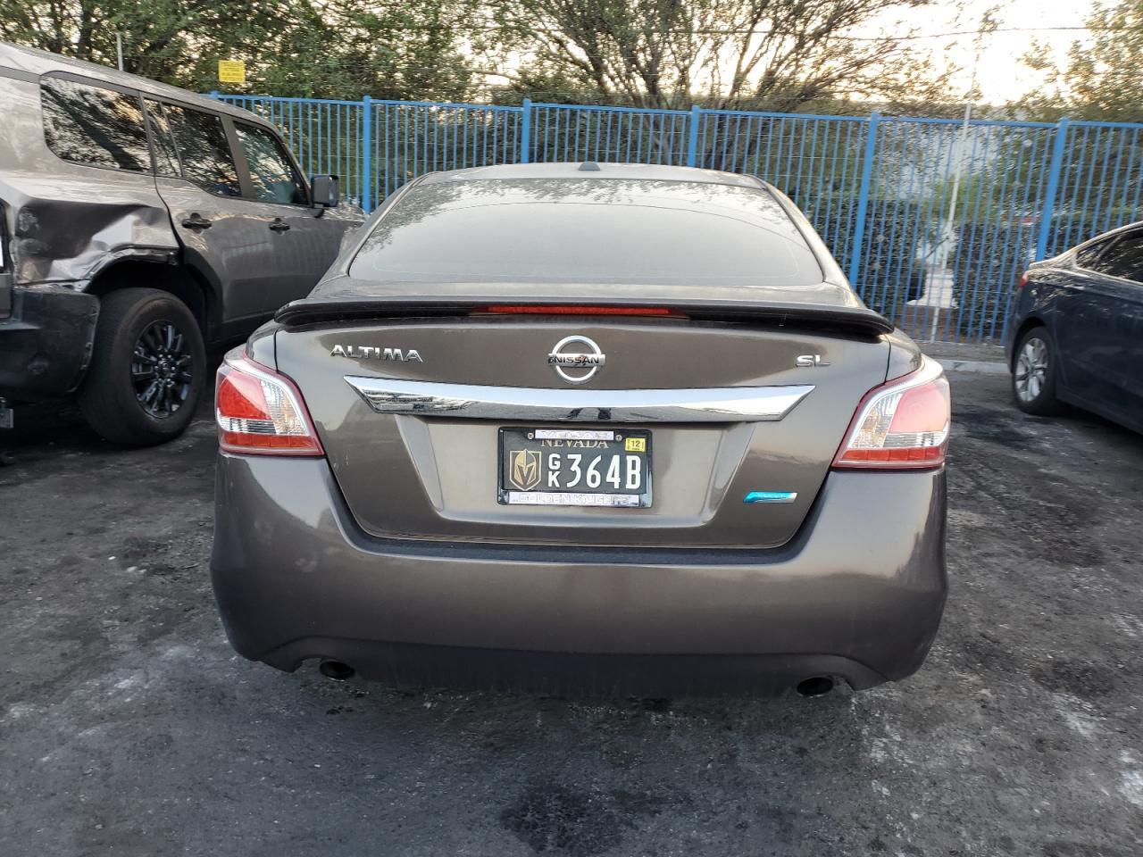 2013 Nissan Altima 2.5 - Фото 6