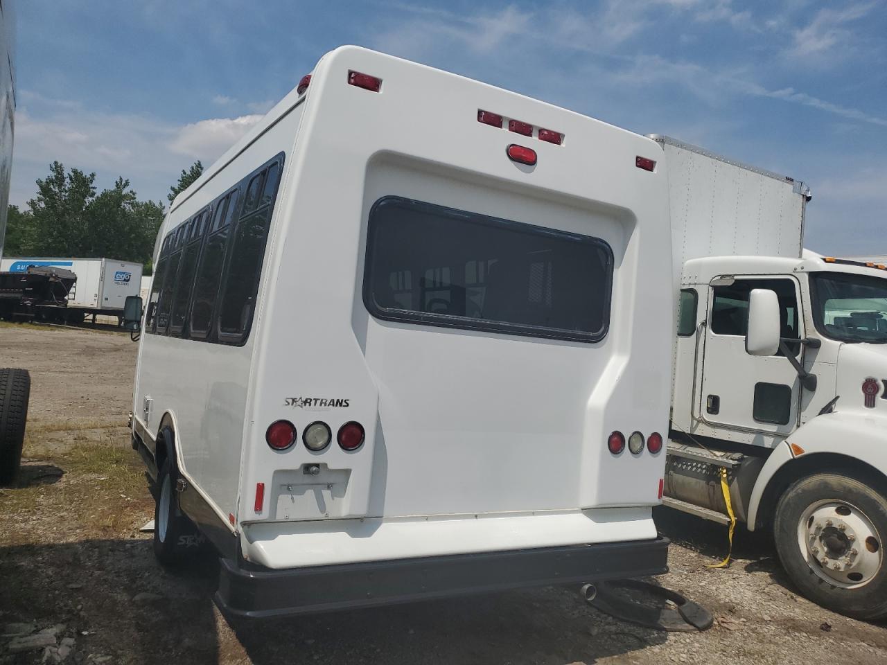 2005 Chevrolet Express G3500 - Фото 3