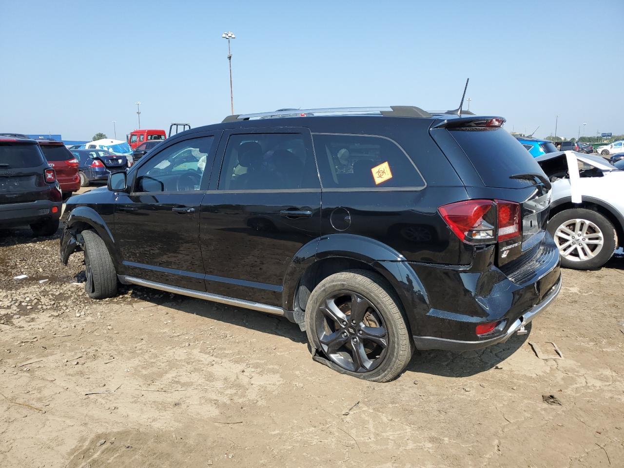 2019 Dodge Journey Crossroad - Image 2
