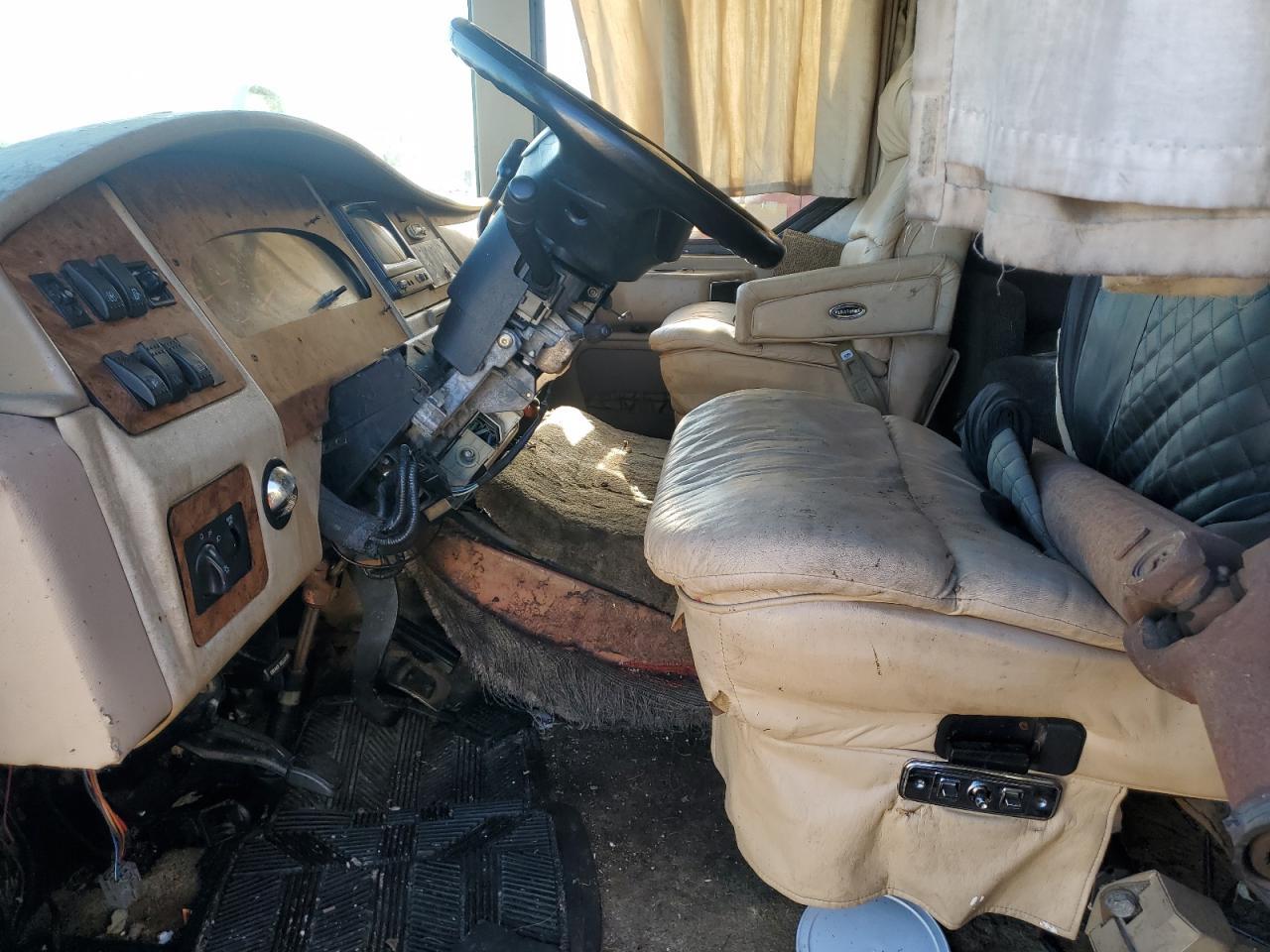2000 Ford F550 Super Duty Stripped Chassis - Фото 5