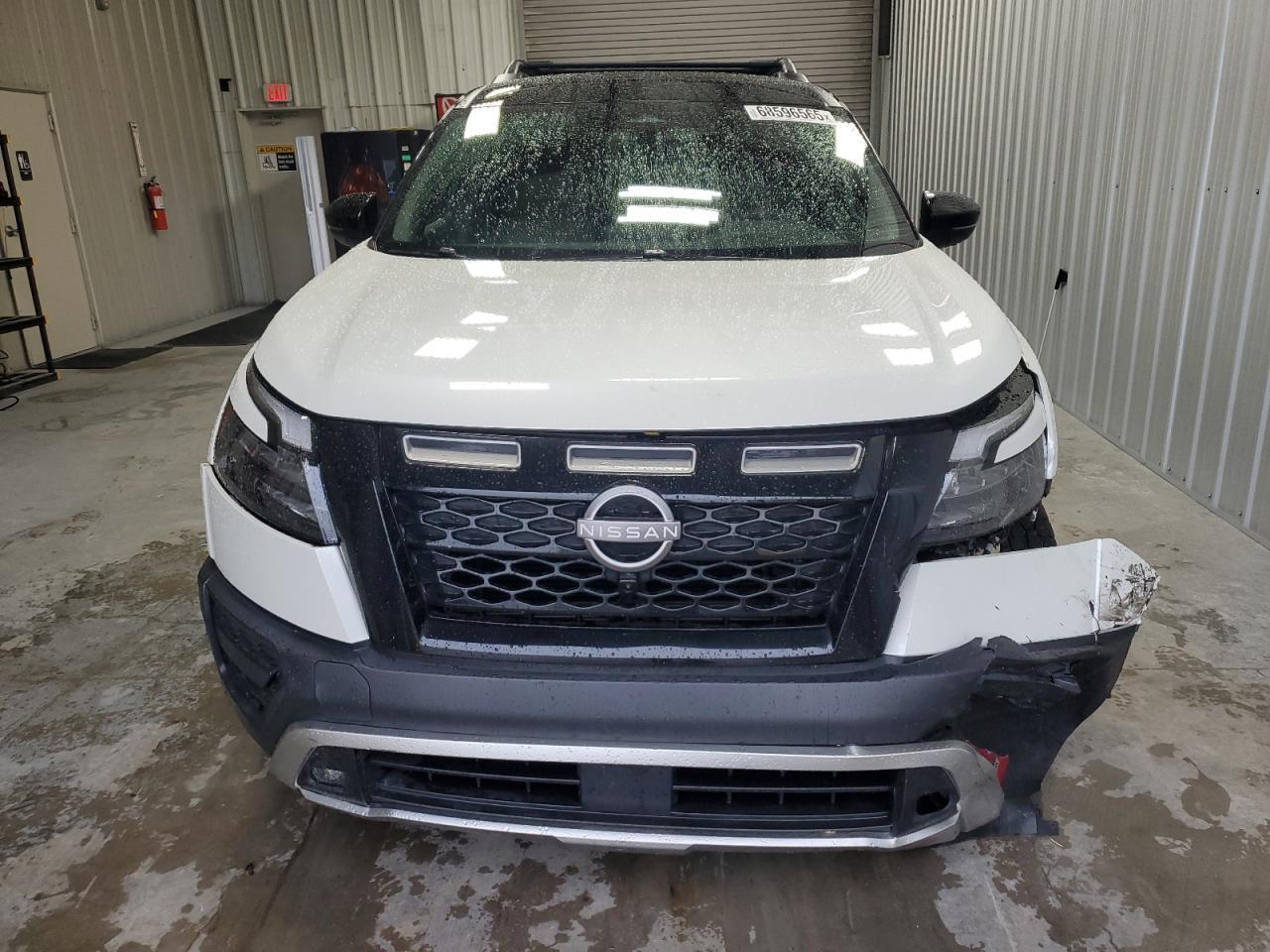 2023 Nissan Pathfinder Sv - Фото 5