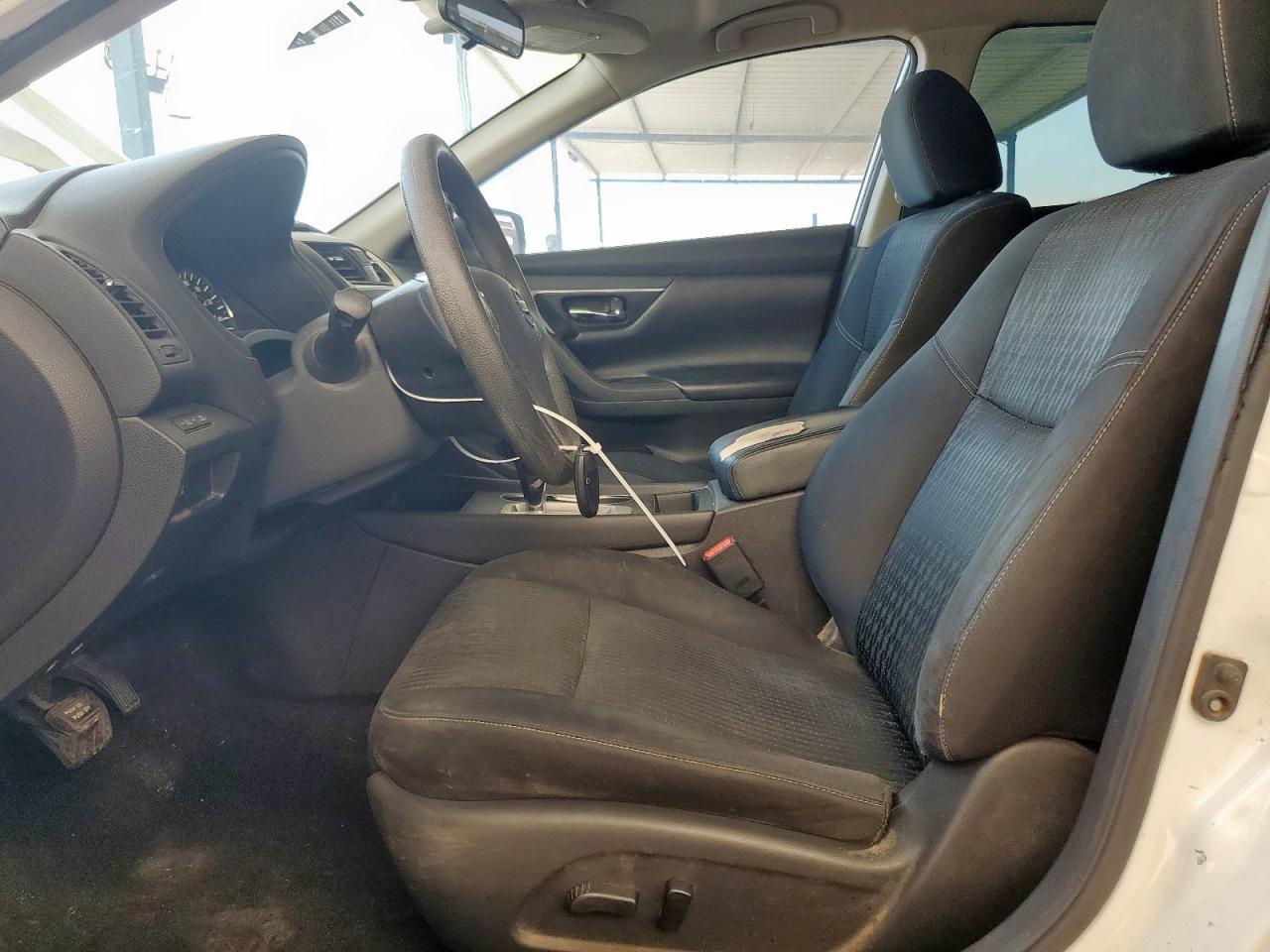 2016 Nissan Altima 2.5 - Фото 7