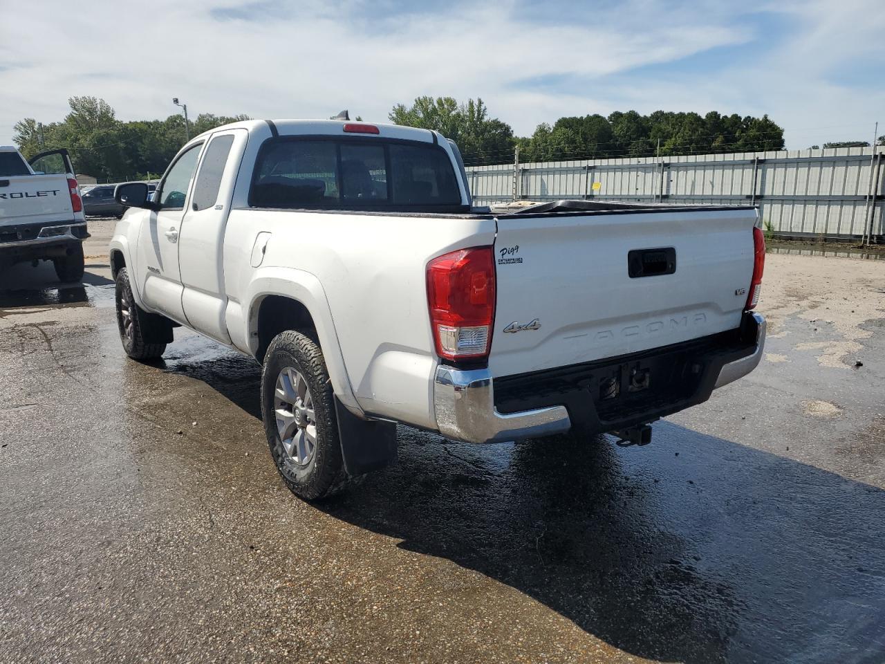 2017 Toyota Tacoma Access Cab - Фото 2