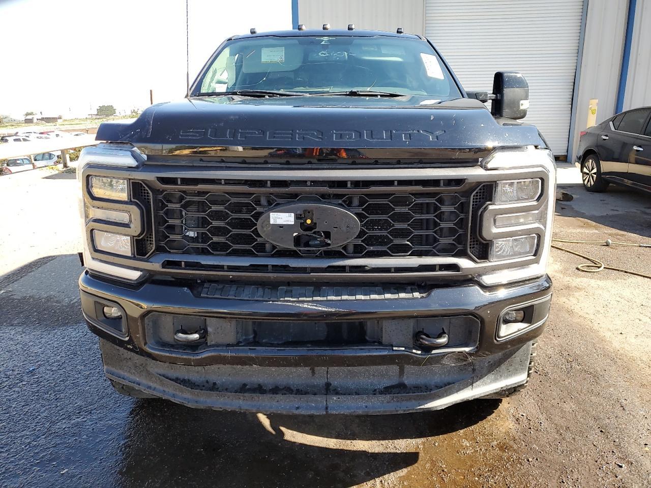 2023 Ford F250 Super Duty - Фото 5