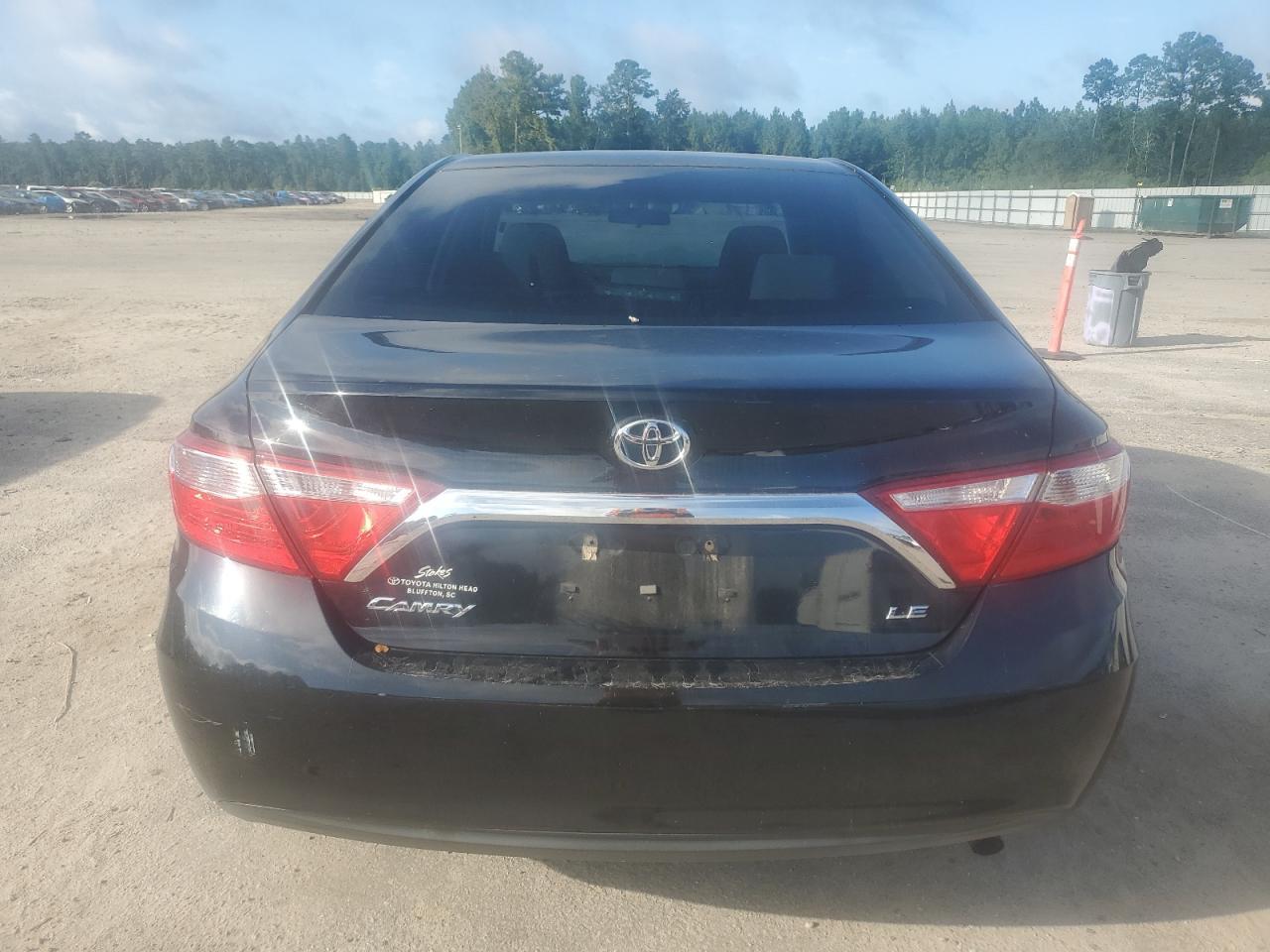 2017 Toyota Camry Le - Фото 6