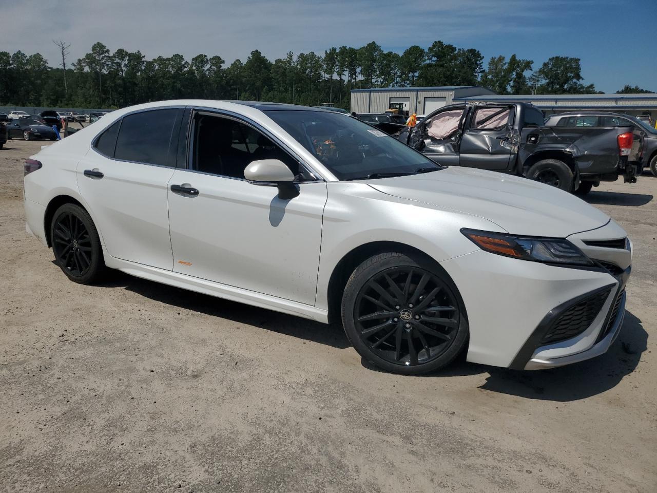 2021 Toyota Camry Xse - Фото 4