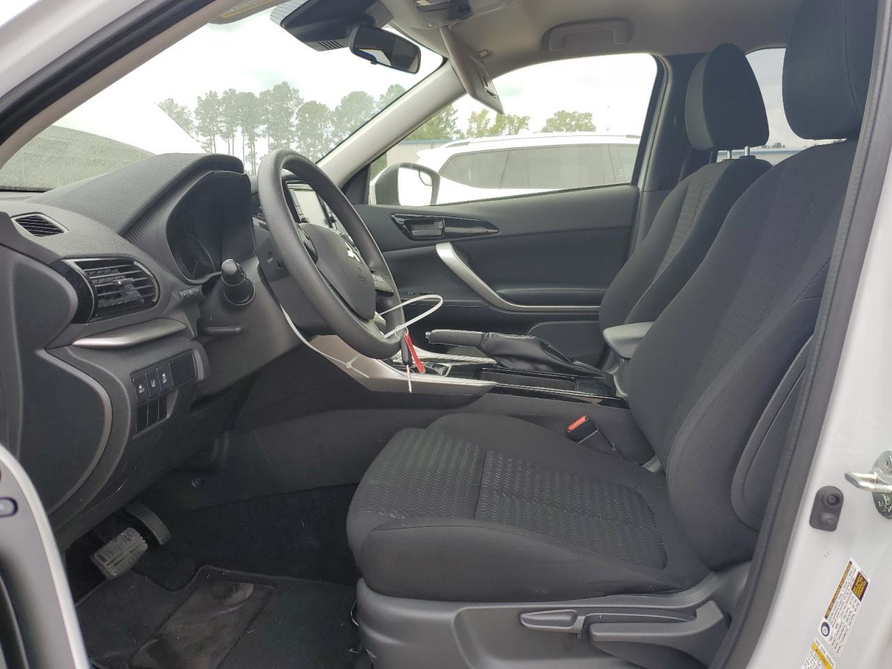 2024 Mitsubishi Eclipse Cross Es - Image 7