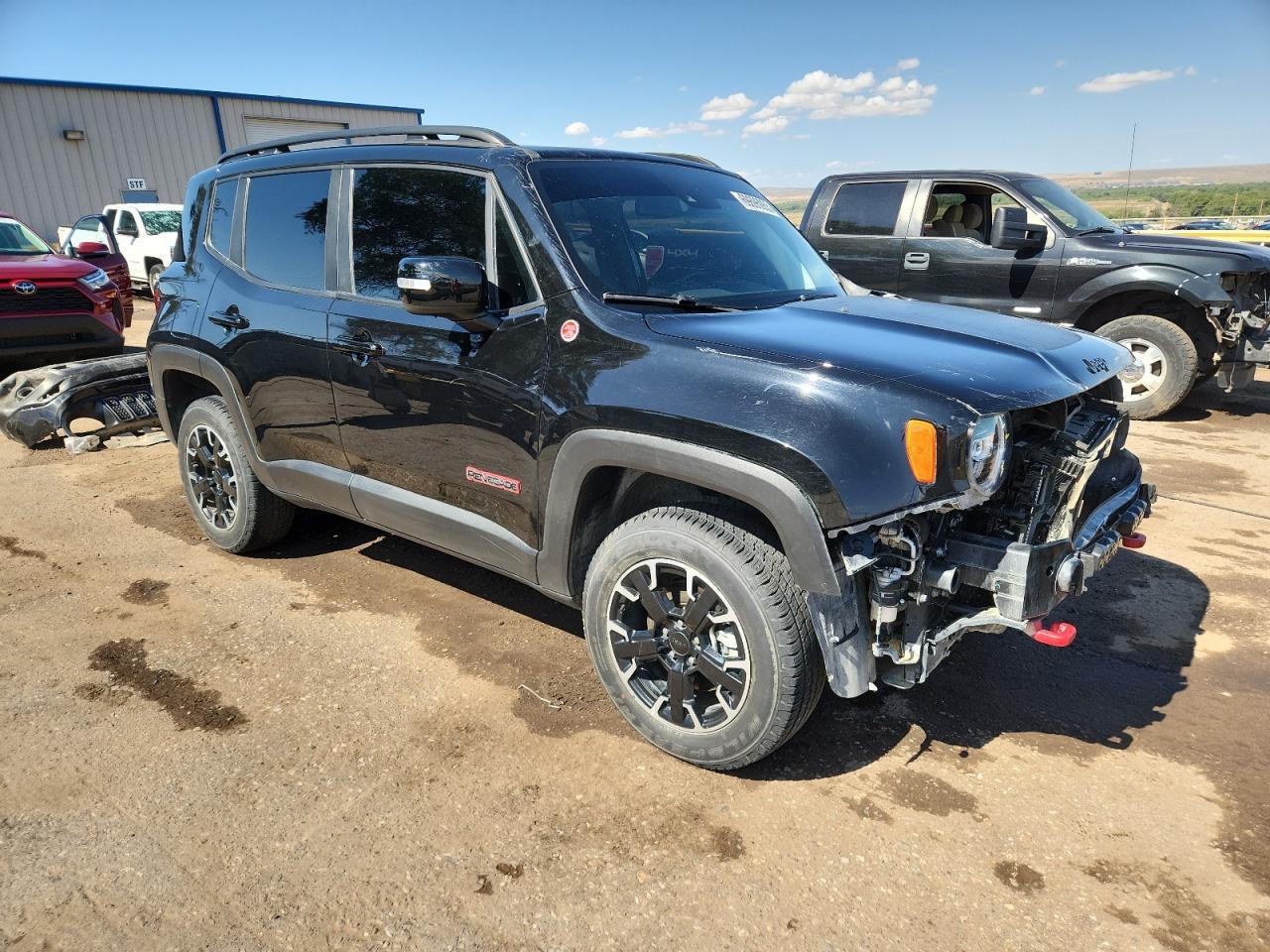 2023 Jeep Renegade Trailhawk - Фото 4