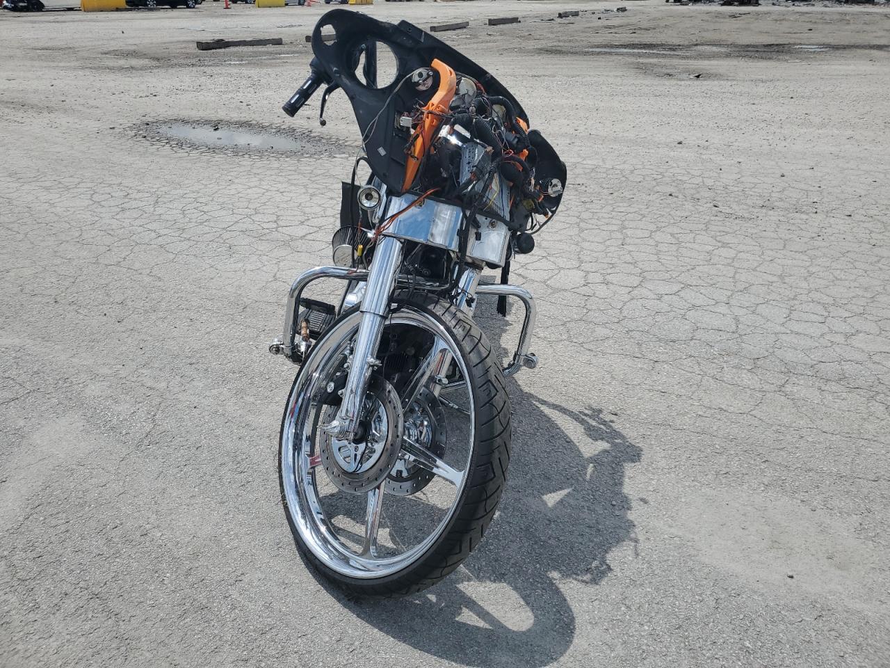 2009 Harley-Davidson Flhx - Фото 2