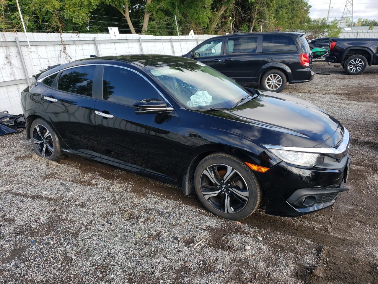2018 Honda Civic Touring - Фото 4