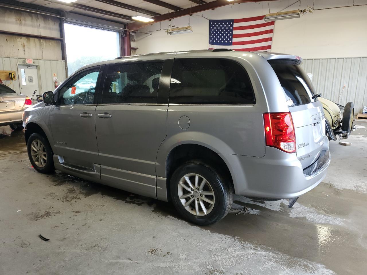 2018 Dodge Grand Caravan Sxt - Фото 2