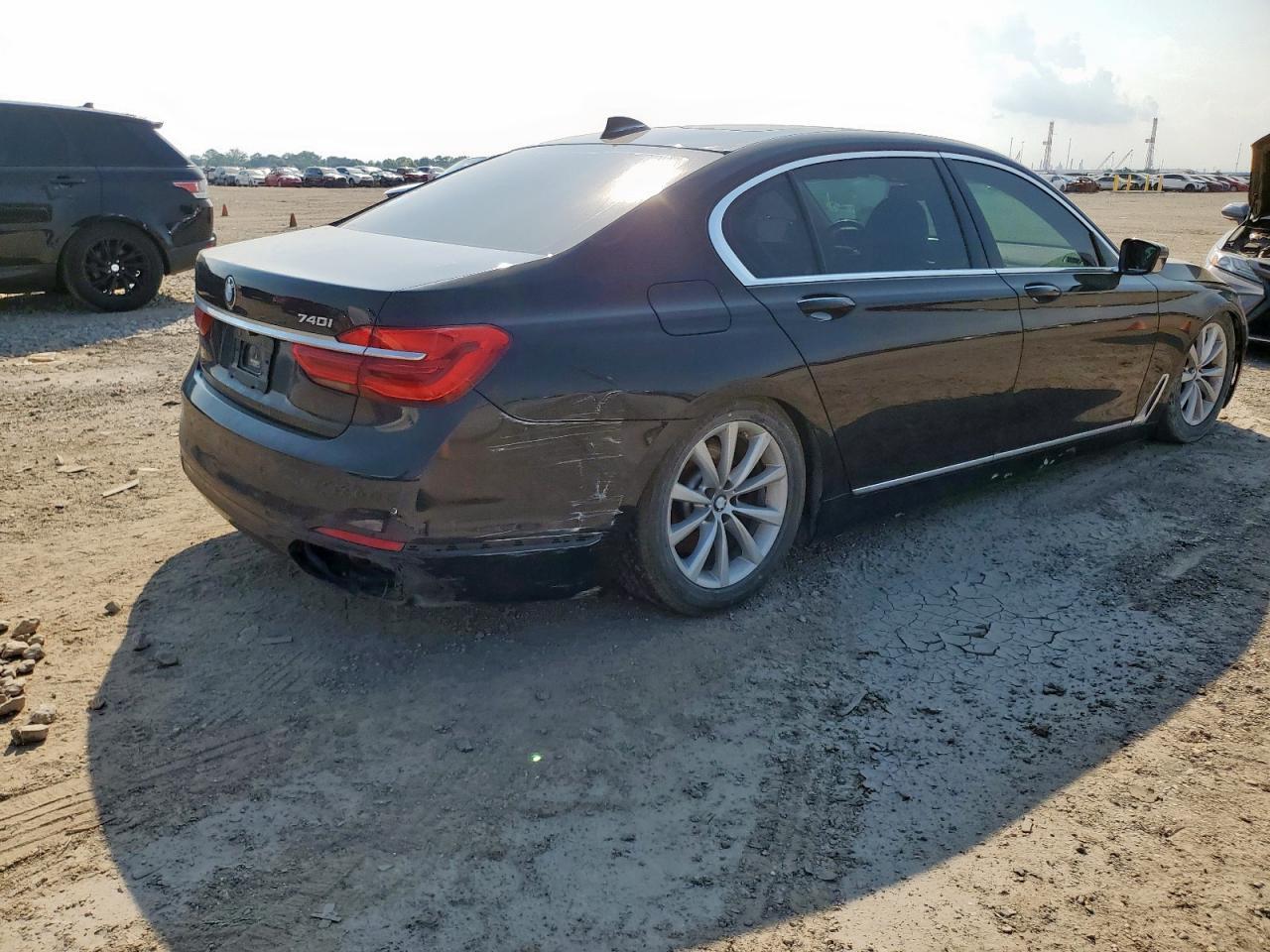 2018 BMW 740 I - Image 3