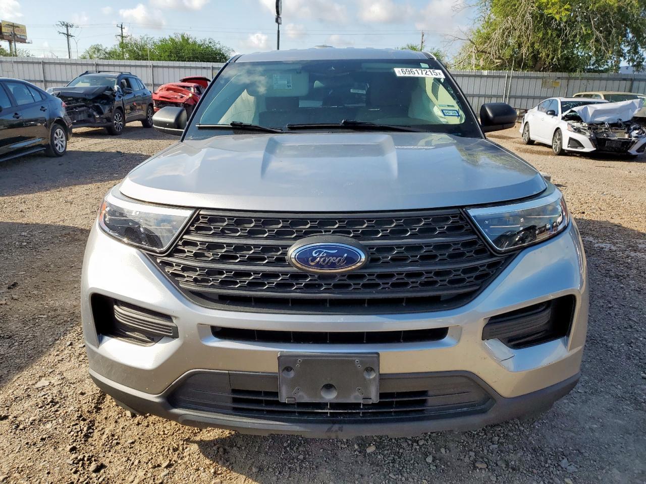 2021 Ford Explorer - Фото 5