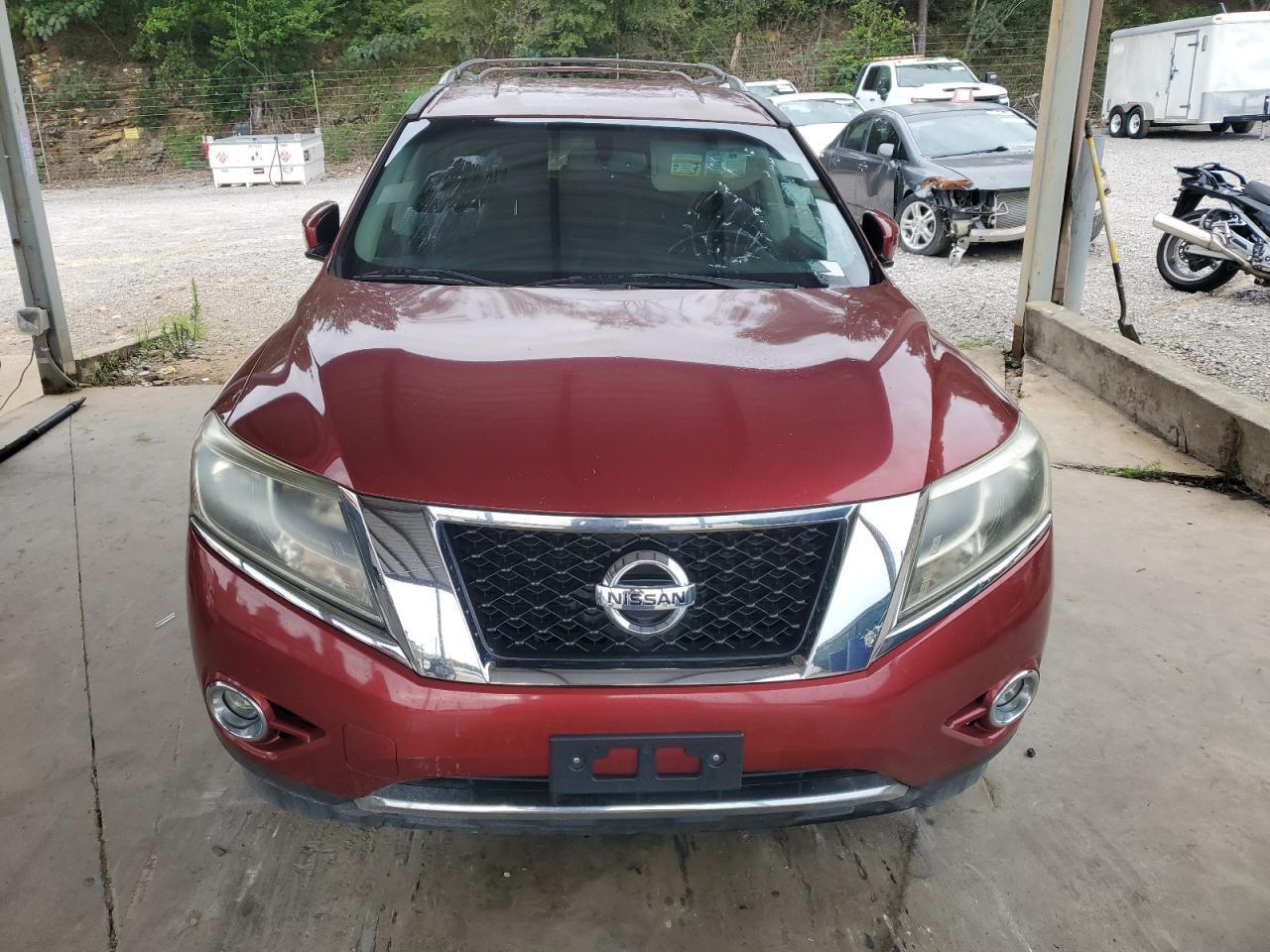 2015 Nissan Pathfinder S - Image 5