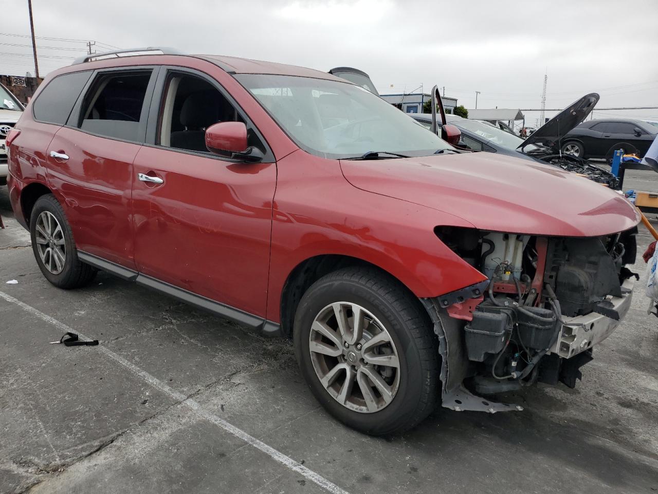 2016 Nissan Pathfinder S - Image 4