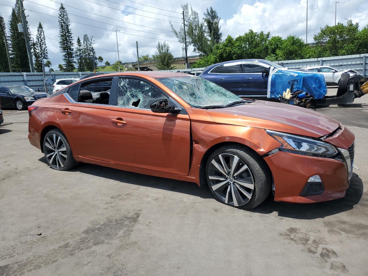 2021 Nissan Altima Sr - Фото 4