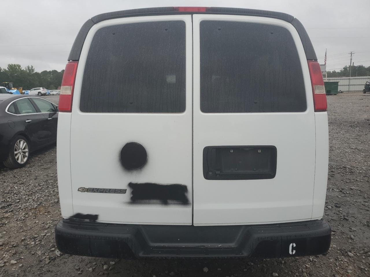 2018 Chevrolet Express G3500 Ls - Image 6
