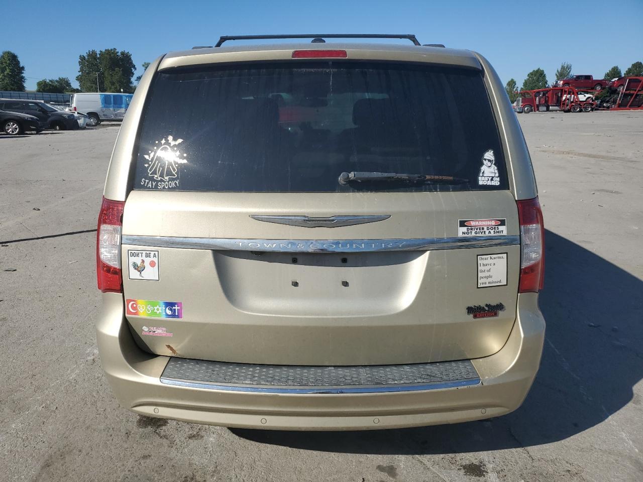 2011 Chrysler Town & Country Touring - Фото 6