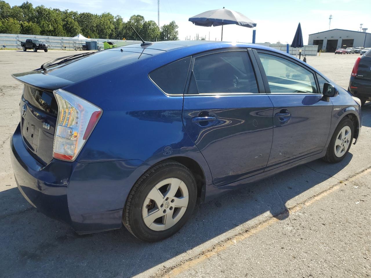 2010 Toyota Prius - Фото 3