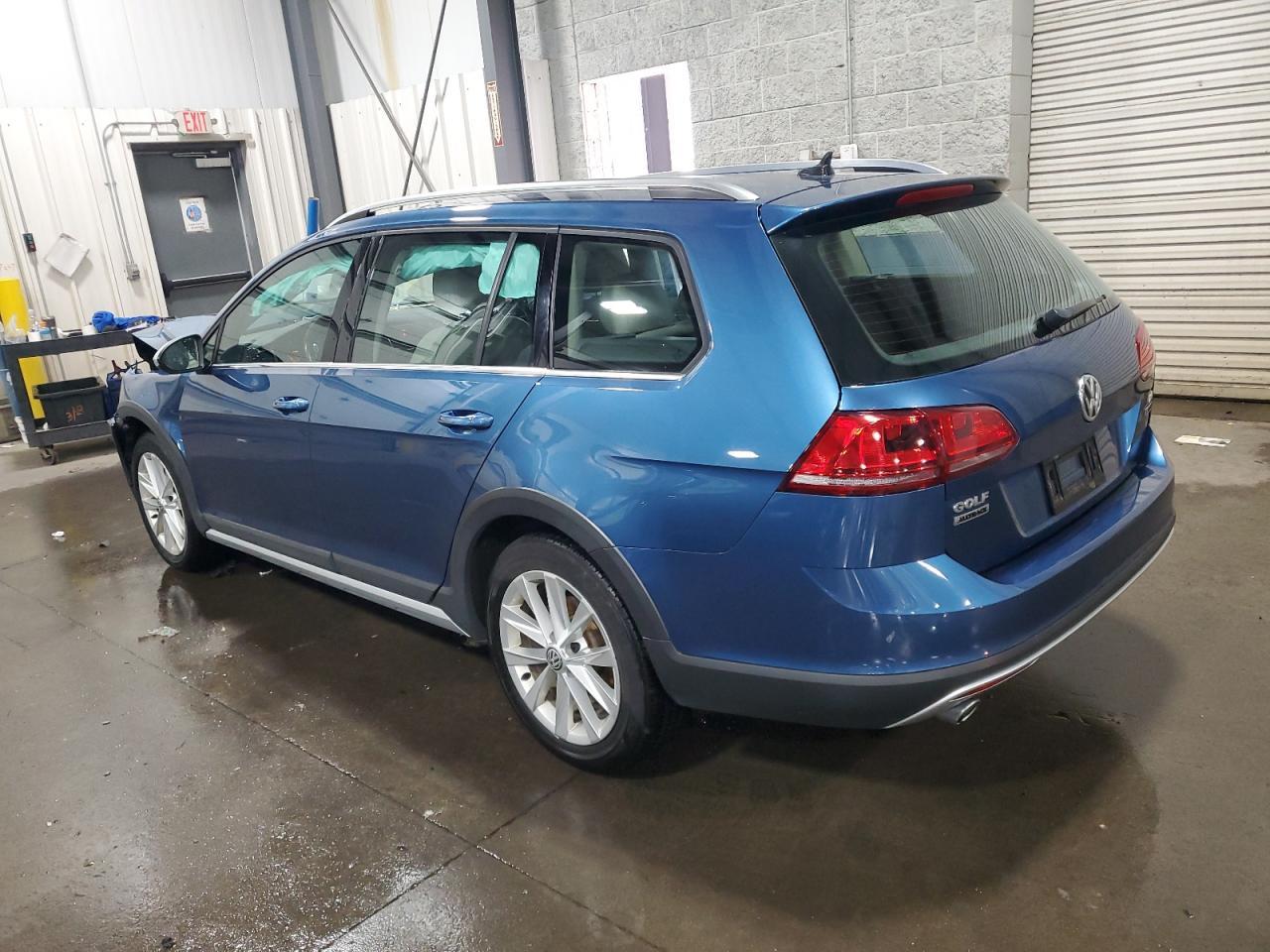2017 Volkswagen Golf Alltrack S - Фото 2